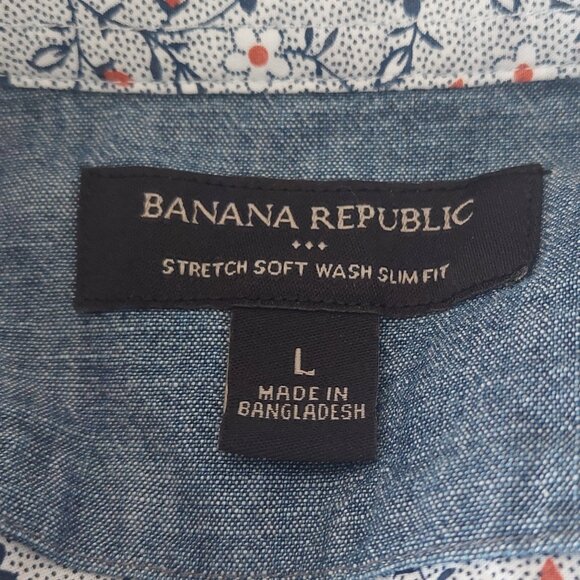 Banana Republic Blue Floral Casual Button Down Shirt - Picture 6 of 11